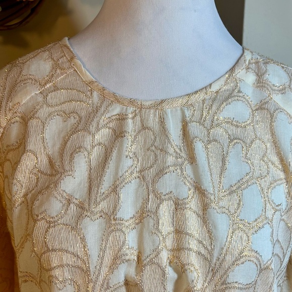 NWT NSR Metalic Gold Thread Lace Dressy  Scoop Neck Elastic Sleeve Blouse Sz M - Picture 2 of 10